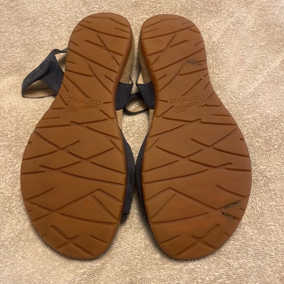 Suede sandals - Picture 4 of 6